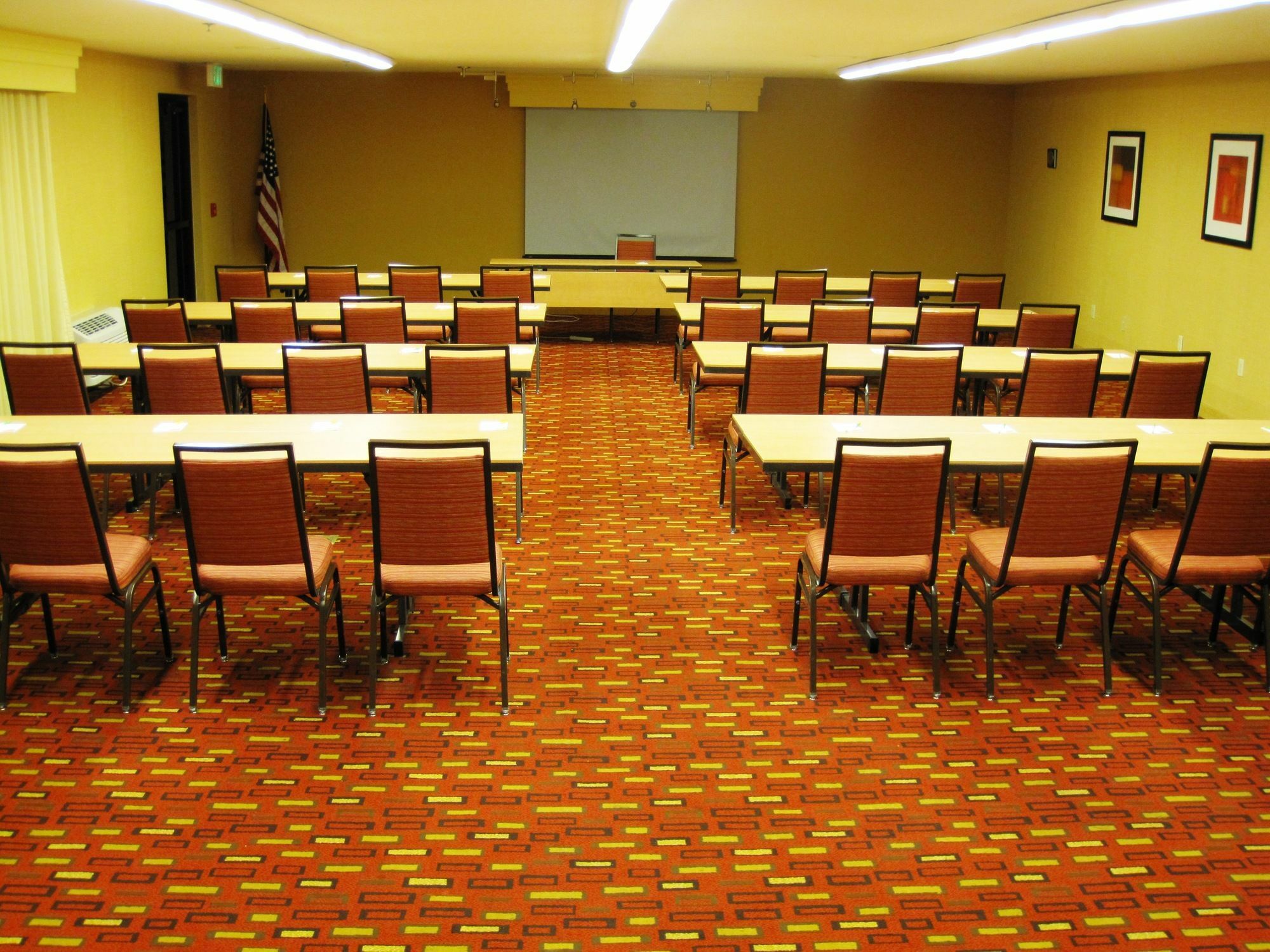 Courtyard By Marriott Portland Hillsboro Hotel Perniagaan gambar