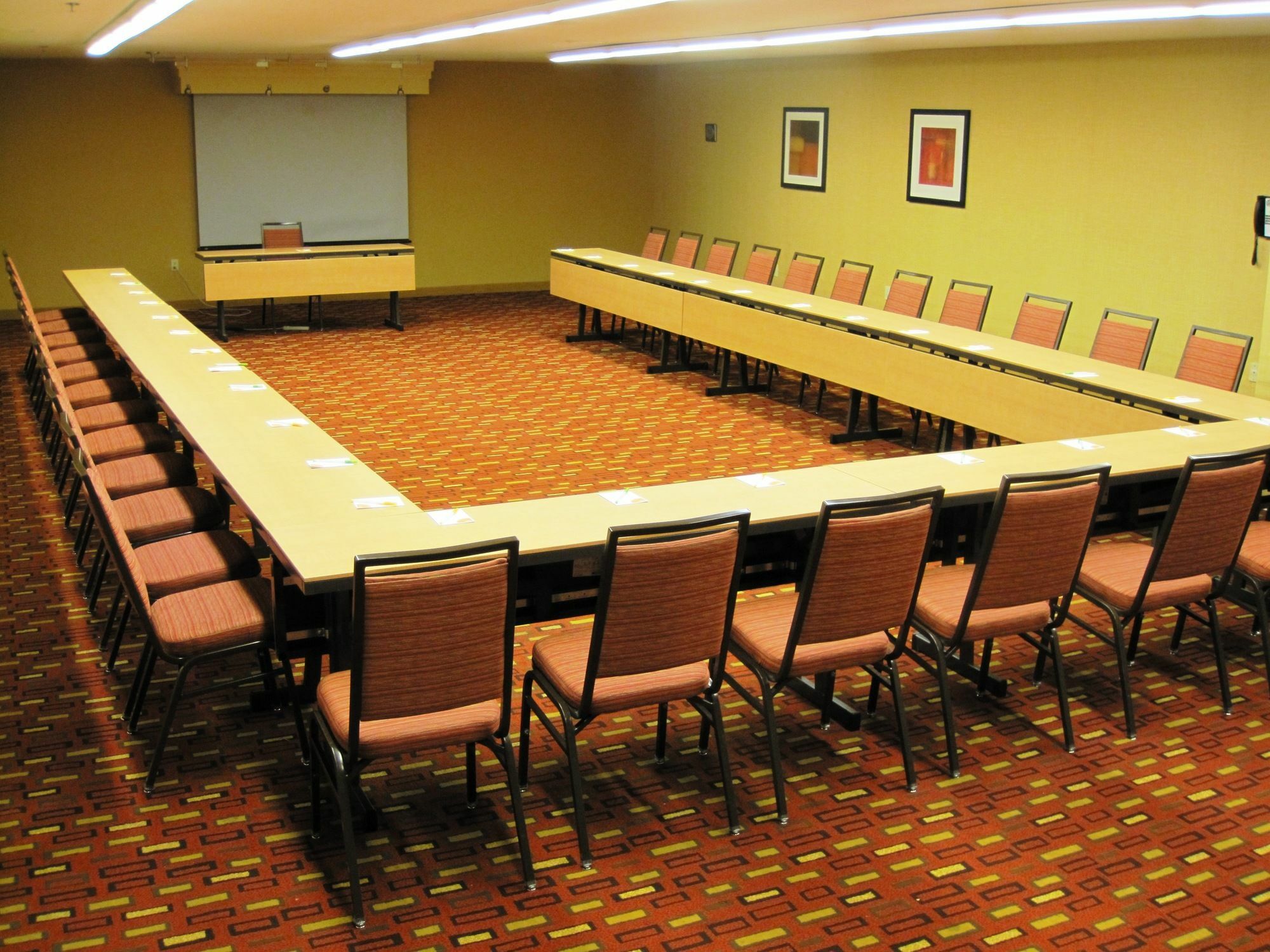 Courtyard By Marriott Portland Hillsboro Hotel Perniagaan gambar
